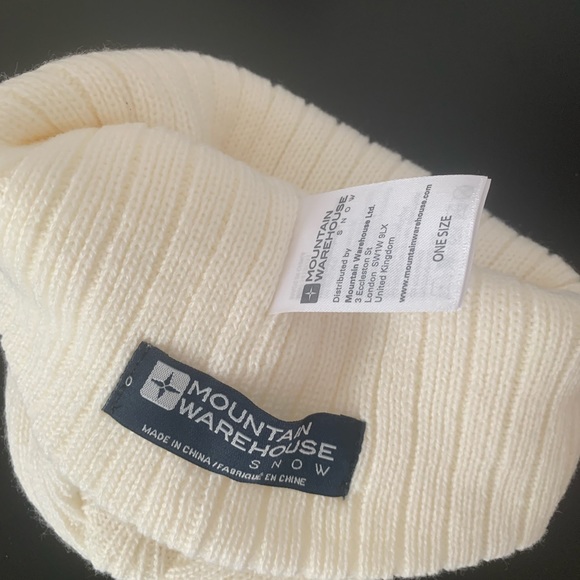 🆕Mountain warehouse  white winter hat - Picture 4 of 4